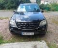 Черный Мерседес МЛ, объемом двигателя 3.5 л и пробегом 274 тыс. км за 7900 $, фото 11 на Automoto.ua