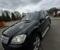 Черный Мерседес МЛ, объемом двигателя 3 л и пробегом 360 тыс. км за 13000 $, фото 2 на Automoto.ua