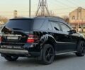 Черный Мерседес МЛ, объемом двигателя 3.5 л и пробегом 183 тыс. км за 12400 $, фото 4 на Automoto.ua