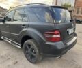 Черный Мерседес МЛ, объемом двигателя 3 л и пробегом 264 тыс. км за 6000 $, фото 1 на Automoto.ua