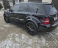 Чорний Мерседес МЛ, об'ємом двигуна 6.2 л та пробігом 218 тис. км за 14500 $, фото 15 на Automoto.ua