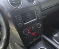 Чорний Мерседес МЛ, об'ємом двигуна 6.2 л та пробігом 218 тис. км за 14500 $, фото 4 на Automoto.ua