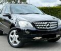 Черный Мерседес МЛ, объемом двигателя 3 л и пробегом 280 тыс. км за 4000 $, фото 1 на Automoto.ua