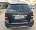 Черный Мерседес МЛ, объемом двигателя 3 л и пробегом 264 тыс. км за 6000 $, фото 4 на Automoto.ua