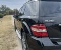 Чорний Мерседес МЛ, об'ємом двигуна 3 л та пробігом 131 тис. км за 12300 $, фото 9 на Automoto.ua