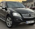 Черный Мерседес МЛ, объемом двигателя 3.5 л и пробегом 232 тыс. км за 9500 $, фото 1 на Automoto.ua