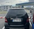 Черный Мерседес МЛ, объемом двигателя 3 л и пробегом 245 тыс. км за 9700 $, фото 4 на Automoto.ua