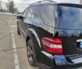Чорний Мерседес МЛ, об'ємом двигуна 3.5 л та пробігом 233 тис. км за 11400 $, фото 3 на Automoto.ua