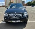 Черный Мерседес МЛ, объемом двигателя 3.5 л и пробегом 163 тыс. км за 11500 $, фото 1 на Automoto.ua