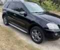 Чорний Мерседес МЛ, об'ємом двигуна 3 л та пробігом 131 тис. км за 12300 $, фото 7 на Automoto.ua
