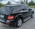 Чорний Мерседес МЛ, об'ємом двигуна 3.5 л та пробігом 138 тис. км за 17000 $, фото 6 на Automoto.ua