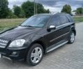 Чорний Мерседес МЛ, об'ємом двигуна 3.5 л та пробігом 138 тис. км за 17000 $, фото 1 на Automoto.ua