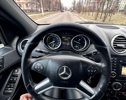 Черный Мерседес МЛ, объемом двигателя 3 л и пробегом 330 тыс. км за 17000 $, фото 22 на Automoto.ua