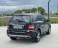 Черный Мерседес МЛ, объемом двигателя 3 л и пробегом 260 тыс. км за 14800 $, фото 1 на Automoto.ua