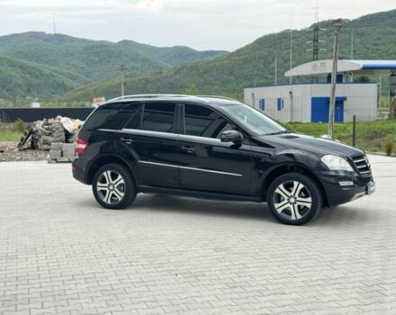 Черный Мерседес МЛ, объемом двигателя 3 л и пробегом 260 тыс. км за 14800 $, фото 3 на Automoto.ua