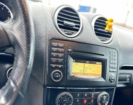 Черный Мерседес МЛ, объемом двигателя 3 л и пробегом 330 тыс. км за 17000 $, фото 23 на Automoto.ua