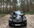 Черный Мерседес МЛ, объемом двигателя 3.5 л и пробегом 245 тыс. км за 13900 $, фото 1 на Automoto.ua
