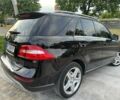 Черный Мерседес МЛ, объемом двигателя 3 л и пробегом 299 тыс. км за 18700 $, фото 9 на Automoto.ua