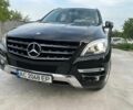 Черный Мерседес МЛ, объемом двигателя 3 л и пробегом 299 тыс. км за 18700 $, фото 2 на Automoto.ua