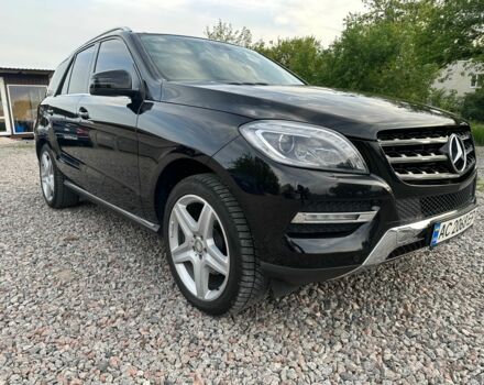 Черный Мерседес МЛ, объемом двигателя 3 л и пробегом 299 тыс. км за 18700 $, фото 3 на Automoto.ua