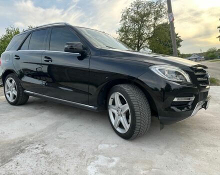 Черный Мерседес МЛ, объемом двигателя 3 л и пробегом 299 тыс. км за 18700 $, фото 8 на Automoto.ua