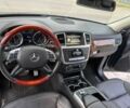 Черный Мерседес МЛ, объемом двигателя 3 л и пробегом 299 тыс. км за 18700 $, фото 16 на Automoto.ua
