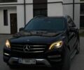 Черный Мерседес МЛ, объемом двигателя 3 л и пробегом 250 тыс. км за 22000 $, фото 1 на Automoto.ua