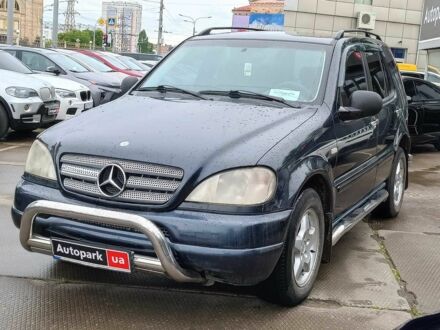 Мерседес МЛ 1999 у Харкові на Automoto.ua Чорний Мерседес МЛ, об'ємом двигуна 2.3 л та пробігом 302 тис. км за 5290 $, фото 1 на Automoto.ua