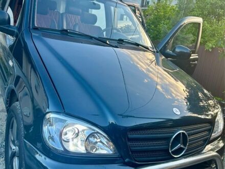 Мерседес МЛ 1999 у Івано-Франківську на Automoto.ua Чорний Мерседес МЛ, об'ємом двигуна 4.3 л та пробігом 293 тис. км за 7300 $, фото 1 на Automoto.ua