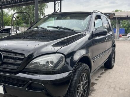 Мерседес МЛ 2002 у Сумах на Automoto.ua Чорний Мерседес МЛ, об'ємом двигуна 3.2 л та пробігом 157 тис. км за 5700 $, фото 1 на Automoto.ua