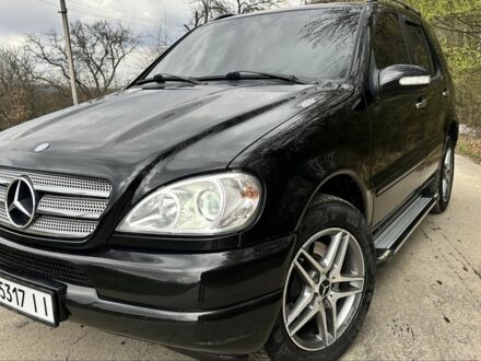 Мерседес МЛ 2002 в Коломые на Automoto.ua Черный Мерседес МЛ, объемом двигателя 2.7 л и пробегом 340 тыс. км за 6650 $, фото 1 на Automoto.ua
