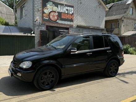Мерседес МЛ 2003 в Ирпене на Automoto.ua Черный Мерседес МЛ, объемом двигателя 4 л и пробегом 400 тыс. км за 4000 $, фото 1 на Automoto.ua