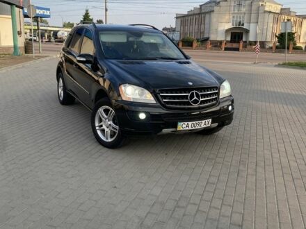 Мерседес МЛ 2006 в Житомире на Automoto.ua Черный Мерседес МЛ, объемом двигателя 0 л и пробегом 230 тыс. км за 12500 $, фото 1 на Automoto.ua