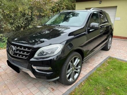 Мерседес МЛ 2013 в Львове на Automoto.ua Черный Мерседес МЛ, объемом двигателя 3 л и пробегом 91 тыс. км за 4250 $, фото 1 на Automoto.ua