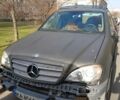 Коричневый Мерседес МЛ, объемом двигателя 2.7 л и пробегом 329 тыс. км за 4000 $, фото 2 на Automoto.ua