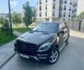 Коричневый Мерседес МЛ, объемом двигателя 3 л и пробегом 184 тыс. км за 25800 $, фото 1 на Automoto.ua