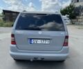 Серый Мерседес МЛ, объемом двигателя 2.7 л и пробегом 320 тыс. км за 3500 $, фото 2 на Automoto.ua