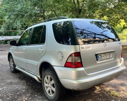 Серый Мерседес МЛ, объемом двигателя 2.7 л и пробегом 530 тыс. км за 6200 $, фото 2 на Automoto.ua