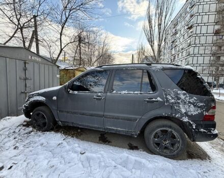Серый Мерседес МЛ, объемом двигателя 0 л и пробегом 3 тыс. км за 2500 $, фото 4 на Automoto.ua