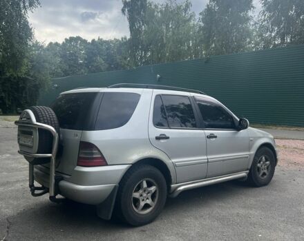 Сірий Мерседес МЛ, об'ємом двигуна 2.7 л та пробігом 428 тис. км за 4600 $, фото 6 на Automoto.ua