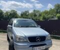 Серый Мерседес МЛ, объемом двигателя 2.7 л и пробегом 356 тыс. км за 4650 $, фото 1 на Automoto.ua