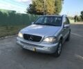 Серый Мерседес МЛ, объемом двигателя 2.7 л и пробегом 298 тыс. км за 4799 $, фото 1 на Automoto.ua