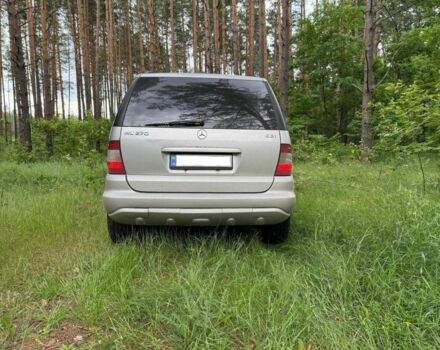 Сірий Мерседес МЛ, об'ємом двигуна 2.7 л та пробігом 400 тис. км за 4000 $, фото 2 на Automoto.ua