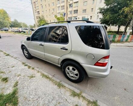 Сірий Мерседес МЛ, об'ємом двигуна 2.7 л та пробігом 300 тис. км за 5600 $, фото 4 на Automoto.ua
