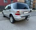 Серый Мерседес МЛ, объемом двигателя 2.7 л и пробегом 361 тыс. км за 3500 $, фото 1 на Automoto.ua