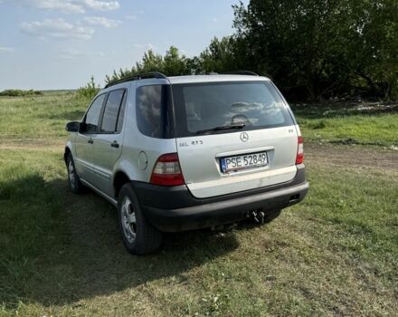 Серый Мерседес МЛ, объемом двигателя 2.7 л и пробегом 366 тыс. км за 3800 $, фото 3 на Automoto.ua