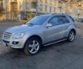 Сірий Мерседес МЛ, об'ємом двигуна 3.5 л та пробігом 3 тис. км за 10000 $, фото 2 на Automoto.ua