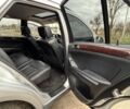 Сірий Мерседес МЛ, об'ємом двигуна 5 л та пробігом 207 тис. км за 9500 $, фото 16 на Automoto.ua