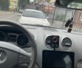 Серый Мерседес МЛ, объемом двигателя 6.3 л и пробегом 234 тыс. км за 9700 $, фото 3 на Automoto.ua