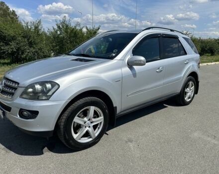 Сірий Мерседес МЛ, об'ємом двигуна 3 л та пробігом 3 тис. км за 15900 $, фото 5 на Automoto.ua